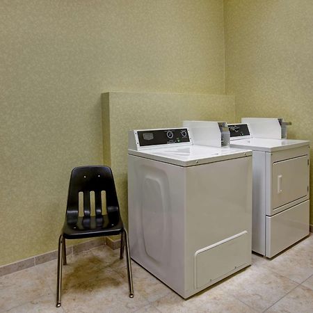 Hampton Inn Dekalb - Near The University Ngoại thất bức ảnh