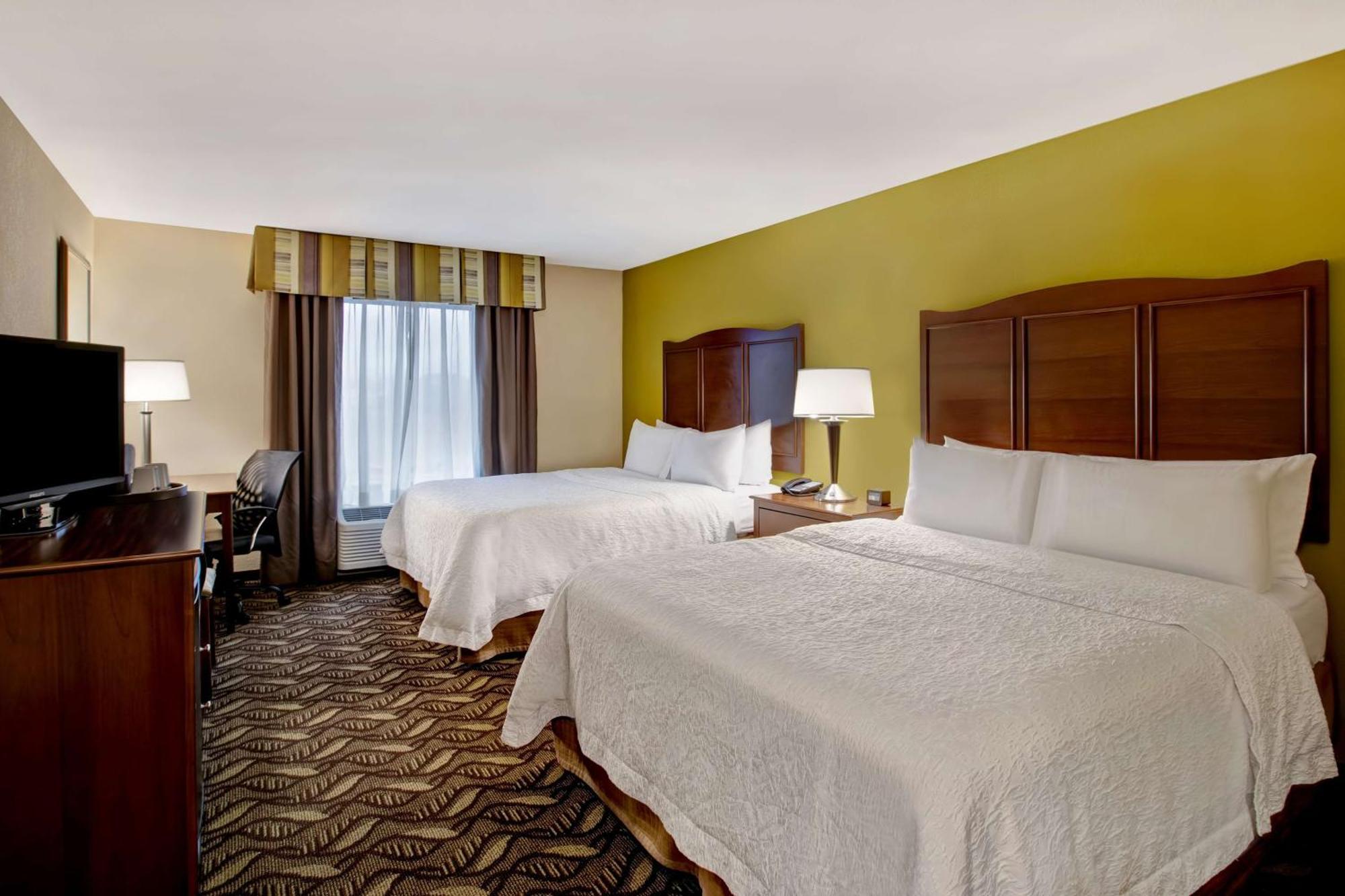 Hampton Inn Dekalb - Near The University Ngoại thất bức ảnh