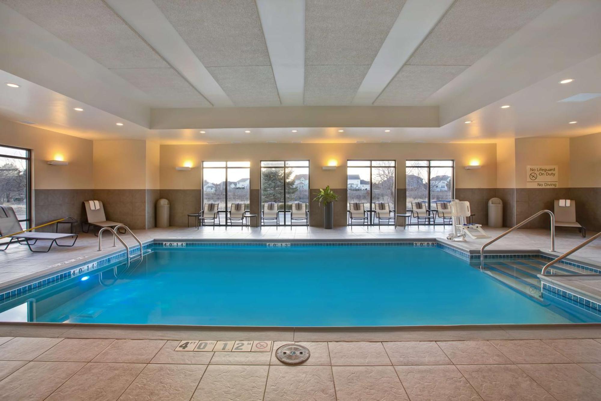Hampton Inn Dekalb - Near The University Ngoại thất bức ảnh