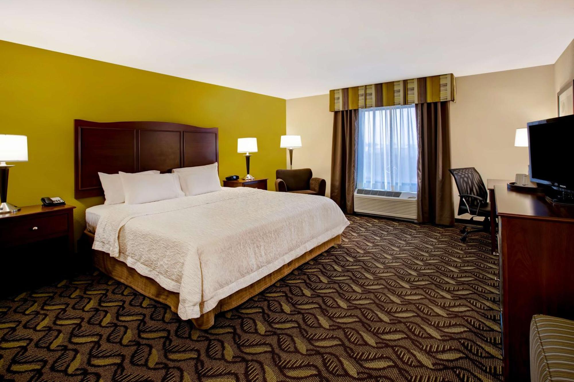 Hampton Inn Dekalb - Near The University Ngoại thất bức ảnh