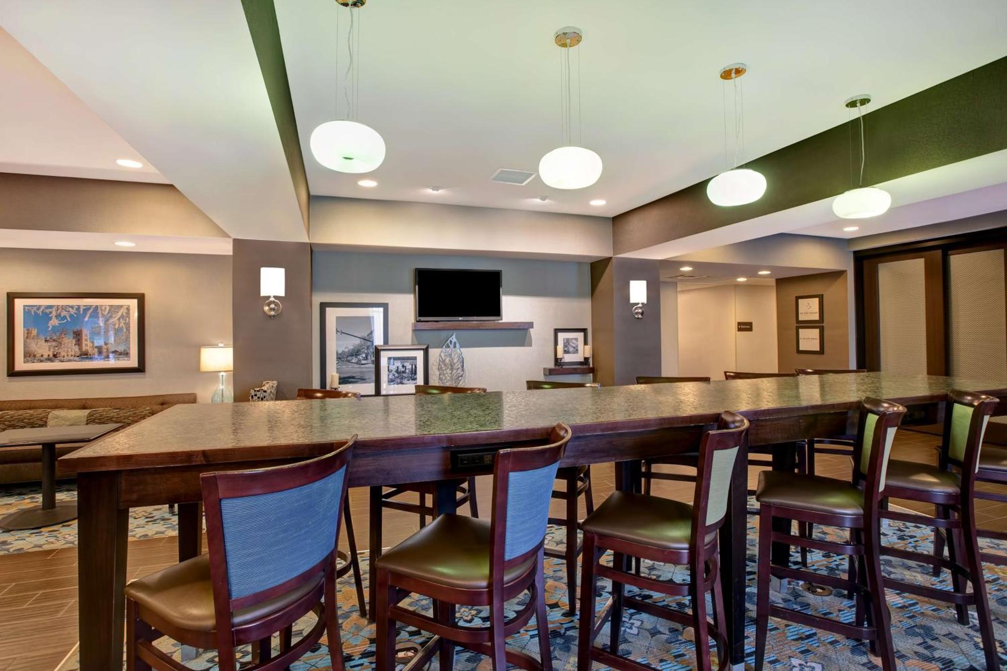 Hampton Inn Dekalb - Near The University Ngoại thất bức ảnh