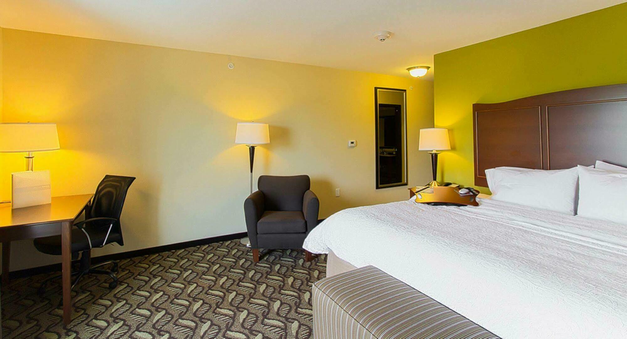 Hampton Inn Dekalb - Near The University Ngoại thất bức ảnh